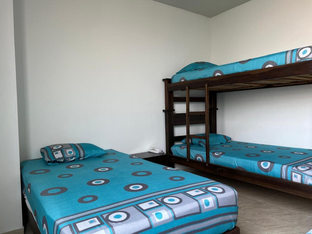 Hotel Marialu Ocaña المظهر الخارجي الصورة