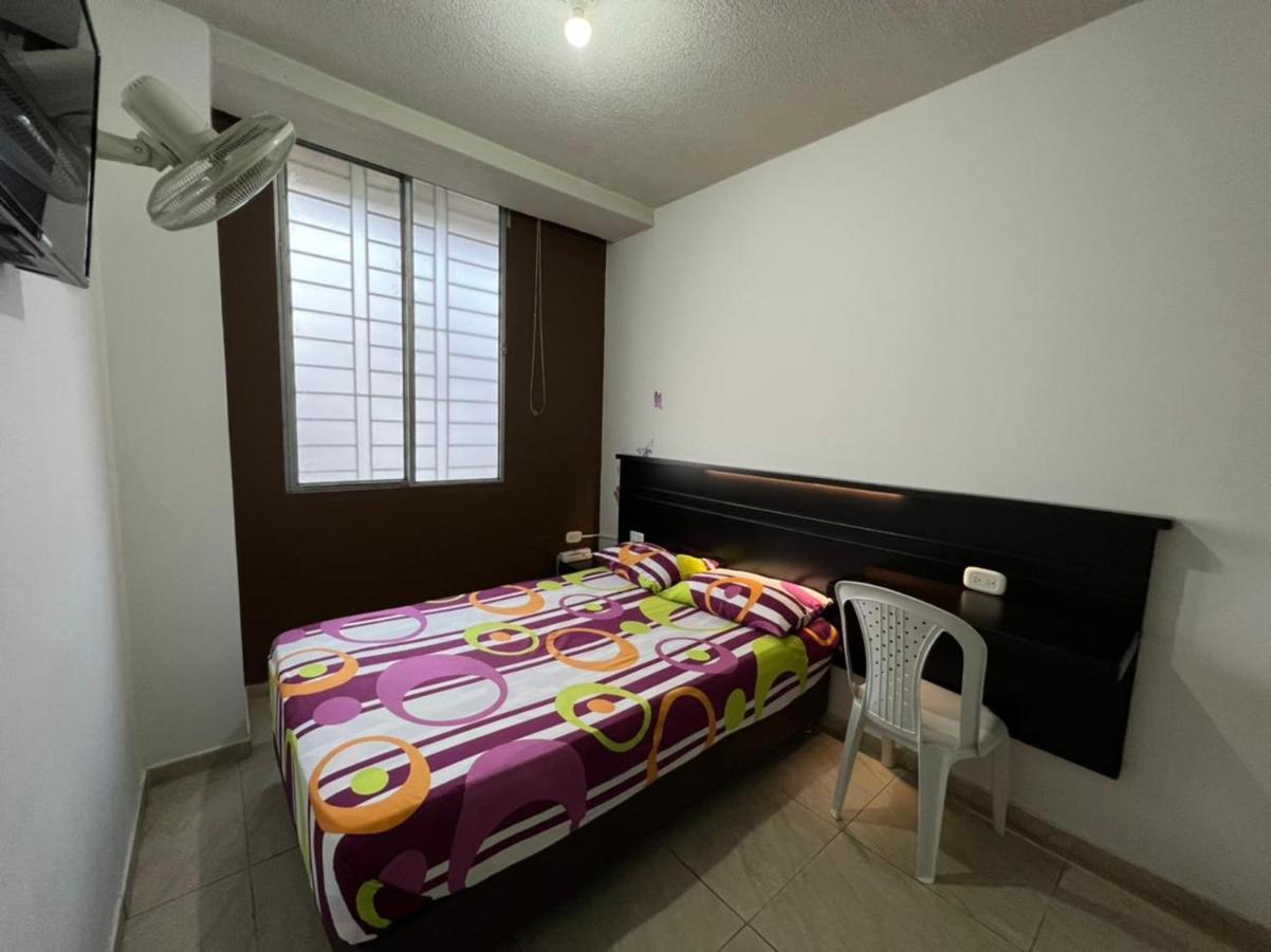 Hotel Marialu Ocaña المظهر الخارجي الصورة