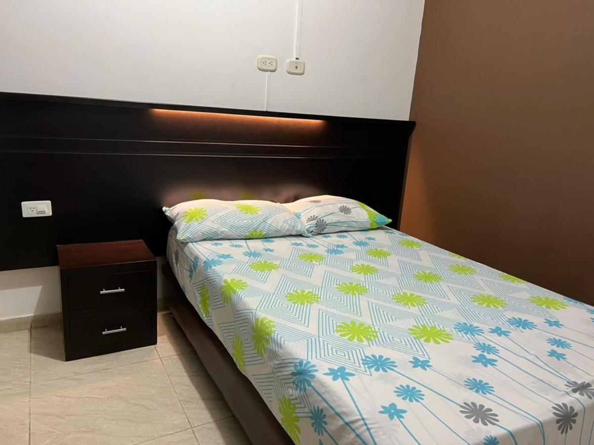 Hotel Marialu Ocaña المظهر الخارجي الصورة