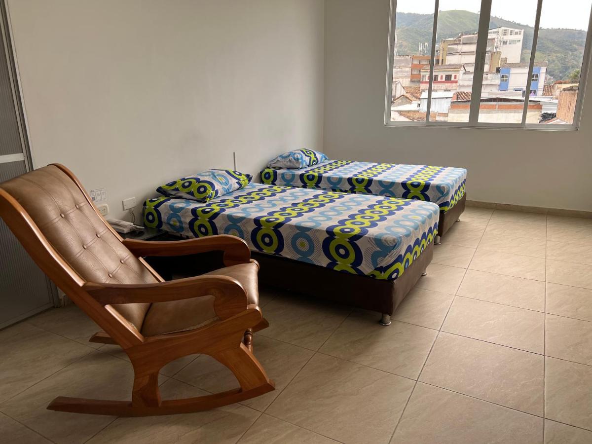 Hotel Marialu Ocaña المظهر الخارجي الصورة