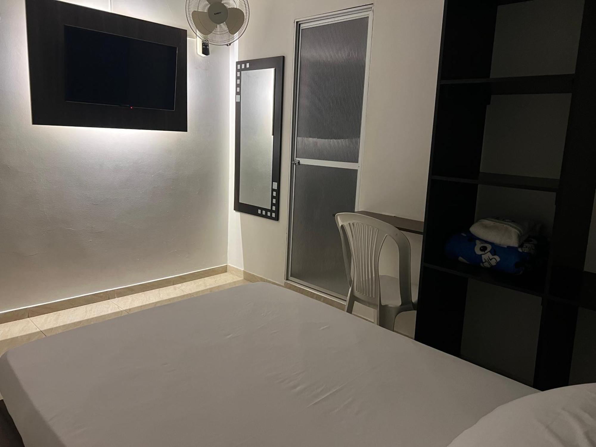 Hotel Marialu Ocaña المظهر الخارجي الصورة